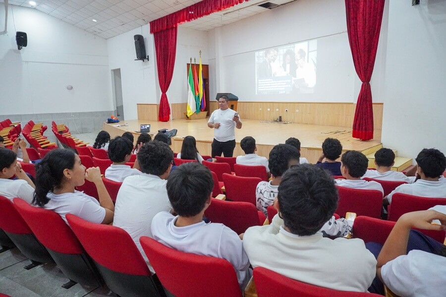 Más de 15 municipios fortalecen sus negocios con el programa “Publica, Conecta y Vende” de la EFE